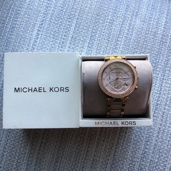 Michael Kors Rose Gold Swarovski Crystal Watch - Picture 7 of 8